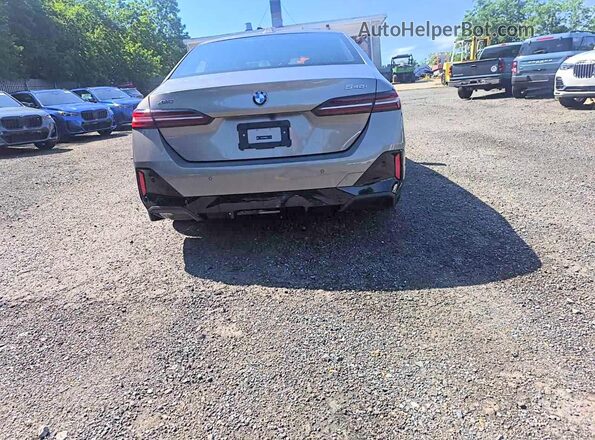 WBA63FJ06TCX08787 2026 BMW 5 SERIES Silver Հետևի տեսք