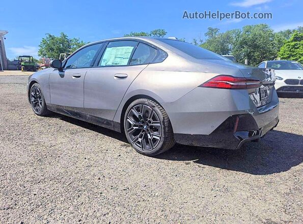 WBA63FJ06TCX08787 2026 BMW 5 SERIES Silver Հետևի ձախ