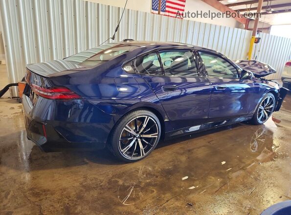 WBA63FJ09VCX85611 2027 BMW 5 SERIES Blue Tył prawy