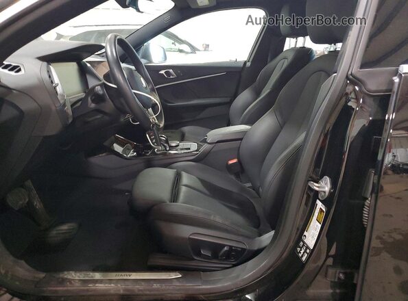 WBA73AK07R7R53900 2024 BMW 2 SERIES Black წინა სალონის ხედი