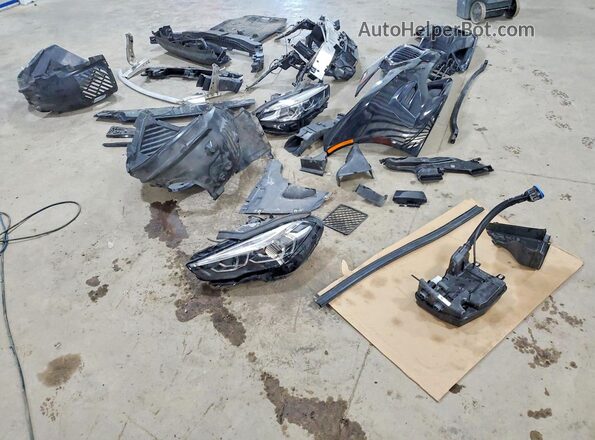 WBA73AK07R7R53900 2024 BMW 2 SERIES Black ძრავის განყოფილების ხედი