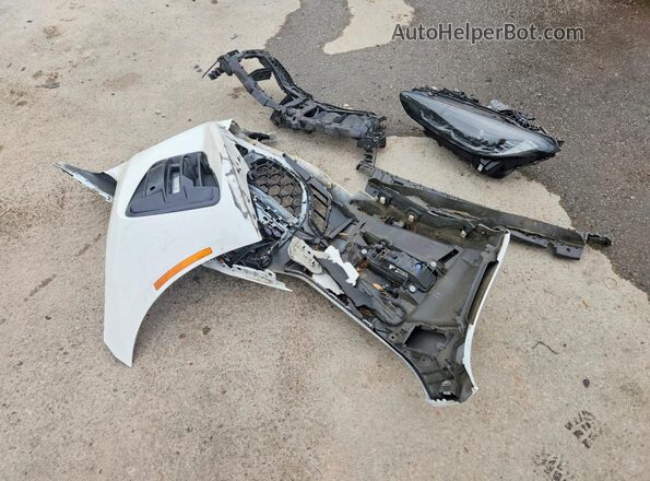 WBA73AP07NCJ80551 2022 BMW 4 SERIES White Engine compartment view
