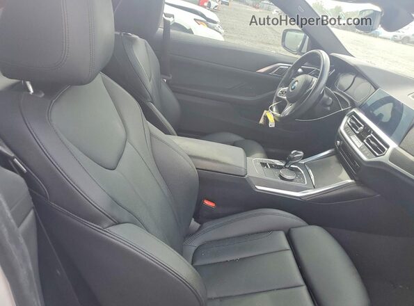 WBA73AP09MCF66907 2021 BMW 4 SERIES White Vista de los asientos traseros