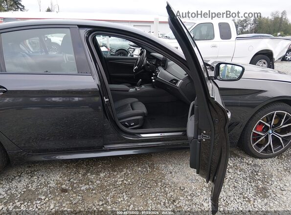 WBA73BJ02PCN66845 2023 BMW 5 SERIES Black Front interior view