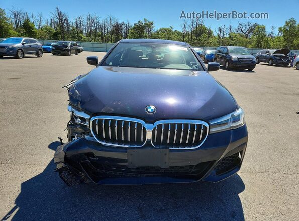 WBA73BJ03NWX39641 2022 BMW 5 SERIES Черный Вид спереди