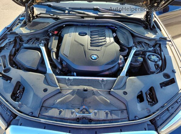 WBA73BJ03NWX39641 2022 BMW 5 SERIES Черный Вид задней части салона