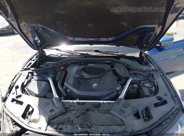 WBA73BJ07NWX58306 2022 BMW 5 SERIES Blue Widok z tyłu