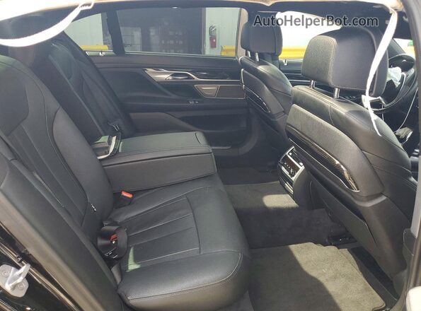 WBA7E2C34HG740829 2017 BMW 7 SERIES Black Vista de los asientos traseros