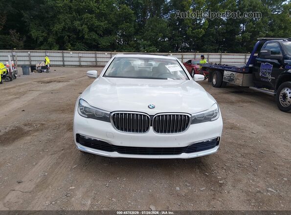 WBA7E2C50HG740411 2017 BMW 7 SERIES White უკანა სალონის ხედი
