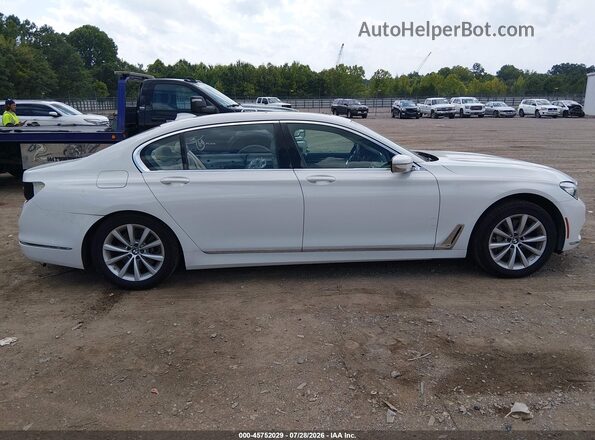 WBA7E2C50HG740411 2017 BMW 7 SERIES White სალონის 360-გრადუსიანი ხედი
