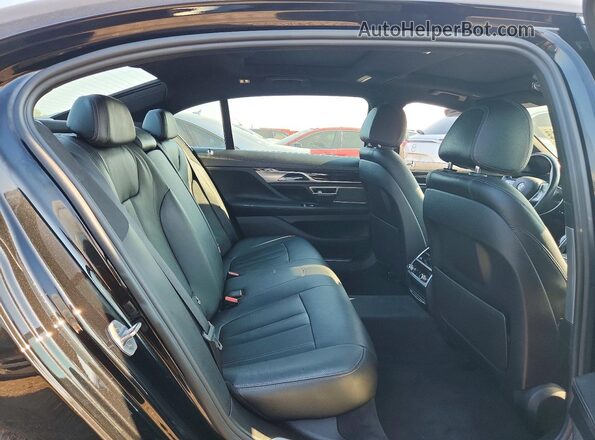 WBA7E4C58HGU99435 2017 BMW 7 SERIES Black Widok tylnych siedzeń