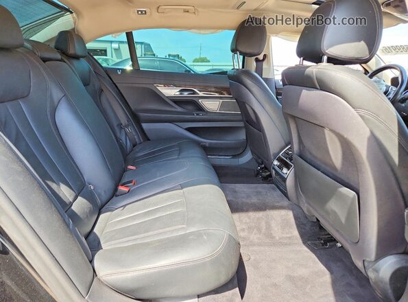 WBA7E4C58KGV28536 2019 BMW 7 SERIES Black Widok tylnych siedzeń