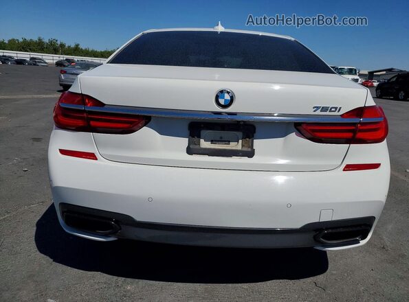WBA7F0C50JGM23932 2018 BMW 7 SERIES White Вид ззаду
