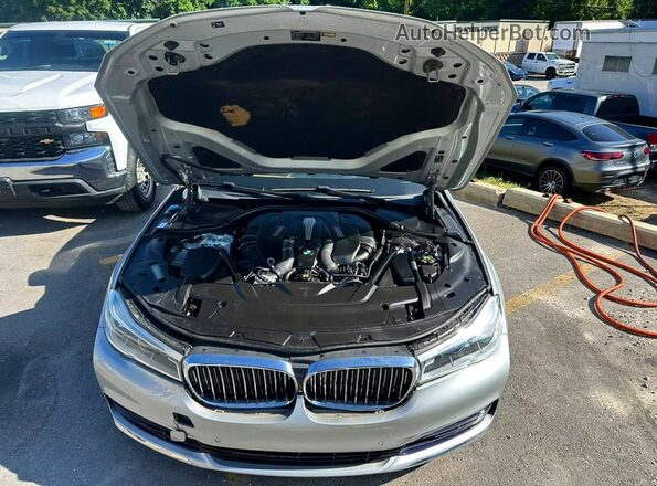 WBA7F2C52GG418042 2016 BMW 7 SERIES Серебряный Вид панели приборов