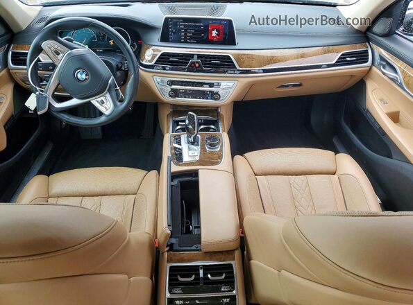 WBA7F2C52HG421878 2017 BMW 7 SERIES Серебряный Вид панели приборов