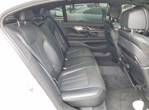 WBA7F2C54GG416258 2016 BMW 7 SERIES White Vista de los asientos traseros