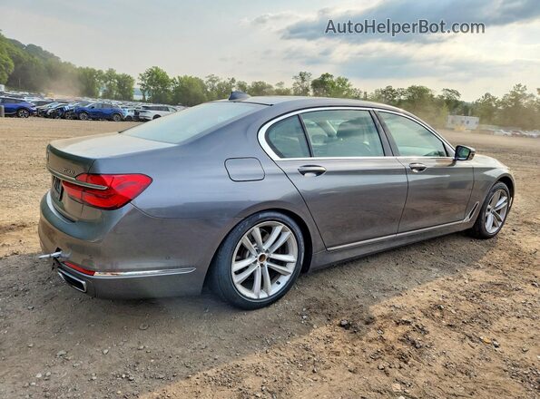 WBA7F2C56HG422399 2017 BMW 7 SERIES Gray Trasero derecho