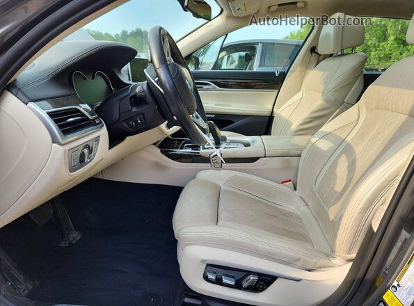 WBA7F2C56HG422399 2017 BMW 7 SERIES Gray Vista interior delantera