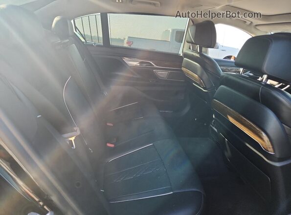 WBA7F2C56KB238990 2019 BMW 7 SERIES Black Widok tylnych siedzeń