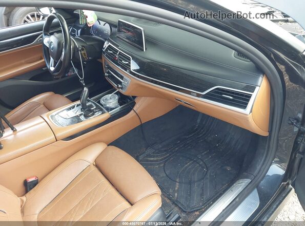 WBA7F2C57HG421682 2017 BMW ALPINA Black Vista interior delantera