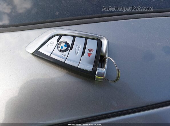 WBA7U2C00LCD19766 2020 BMW 7 SERIES Silver Вид панелі приладів