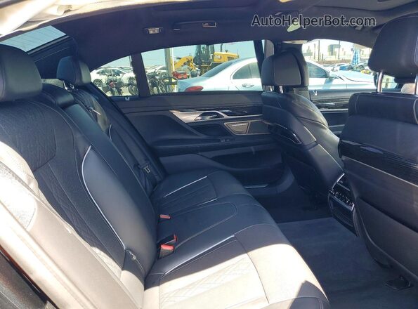WBA7U2C02MCF50041 2021 BMW 7 SERIES Черный Вид задних сидений