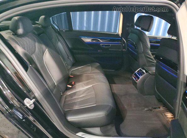WBA7U2C02NCH74671 2022 BMW 7 SERIES Black Vista de los asientos traseros