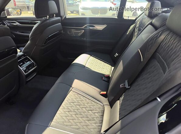 WBA7U2C07NCG99224 2022 BMW 7 SERIES Black Vista del compartimento del motor