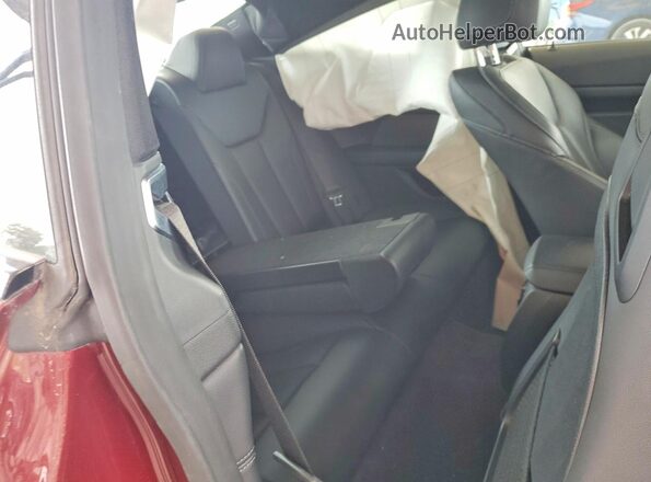 WBA83AP02NCH72317 2022 BMW M4 Burgundy უკანა სავარძლების ხედი