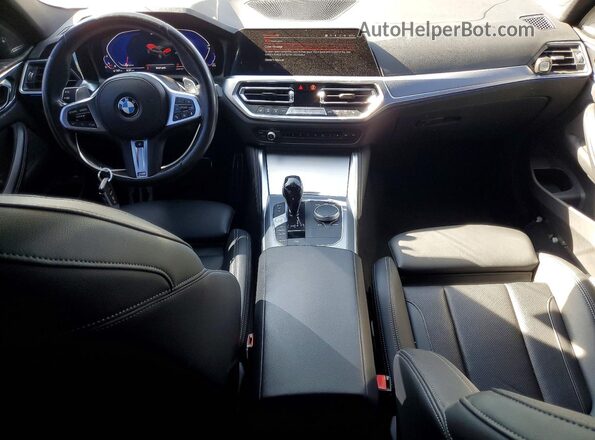 WBA83AP03PCM07354 2023 BMW M4 Серый Вид панели приборов