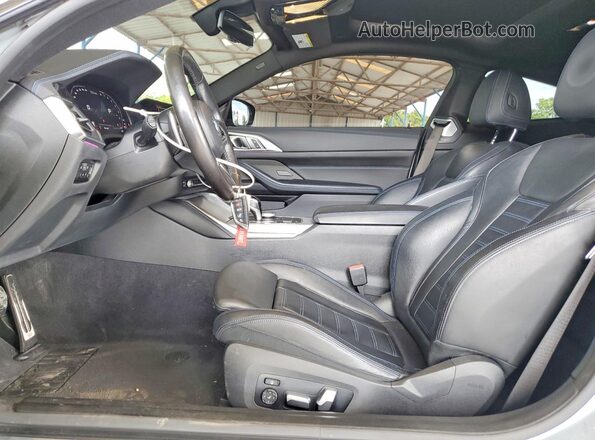 WBA83AP09NCH68927 2022 BMW M4 Gray Вид салону спереду