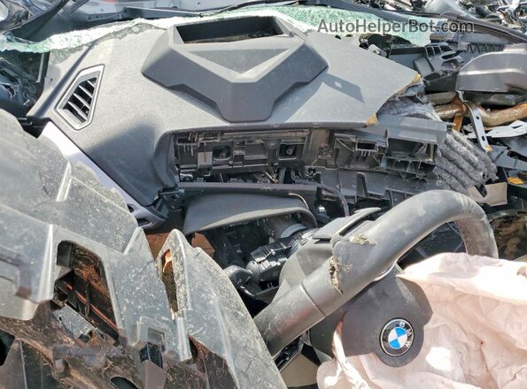 WBA83GG01T7U55313 2026 BMW 2 SERIES Gray ხელსაწყოთა პანელის ხედი