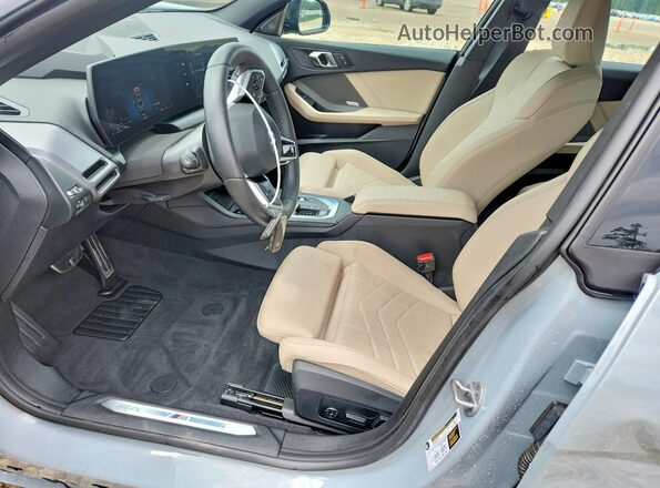 WBA83GG02T7U54493 2026 BMW 2 SERIES Blue Vista interior delantera