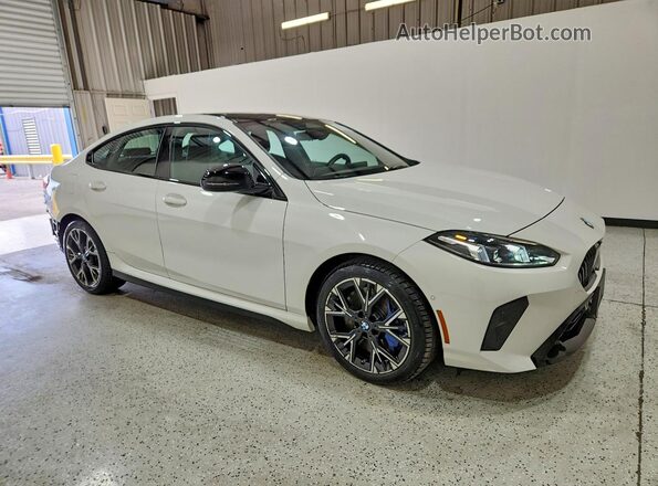 WBA83GG04T7U54608 2026 BMW 2 SERIES Белый Передняя правая четверть