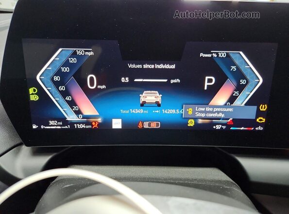 WBA83GG05T7U41835 2026 BMW 2 SERIES Gray Instrument cluster view