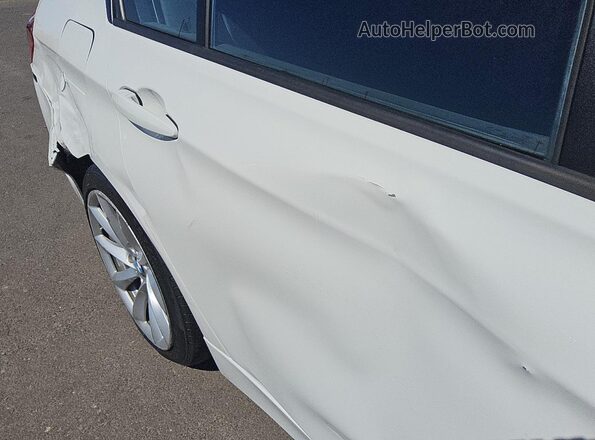 WBA8A3C51JA488618 2018 BMW 3 SERIES White 