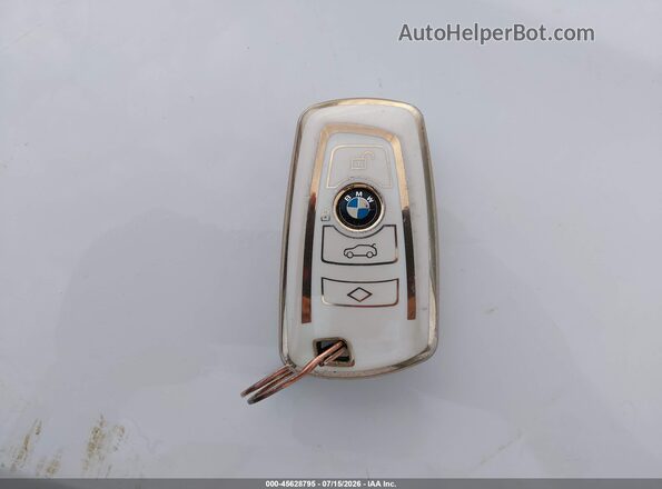 WBA8A3C55GK688713 2016 BMW 3 SERIES White Вид панелі приладів