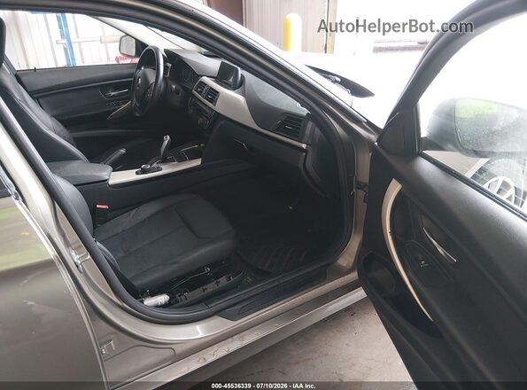 WBA8A3C56GK551358 2016 BMW 3 SERIES Gold Vista interior delantera