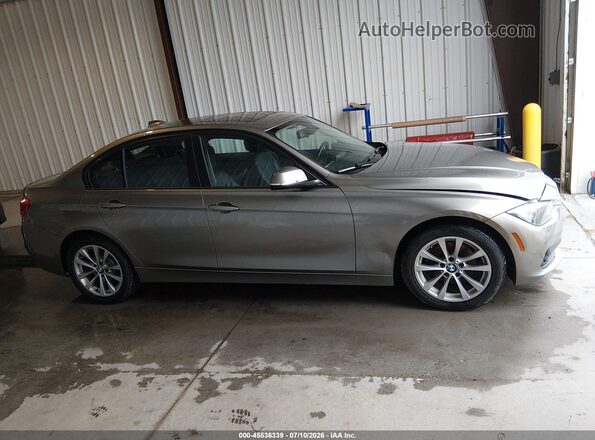 WBA8A3C56GK551358 2016 BMW 3 SERIES Gold Vista interior trasera