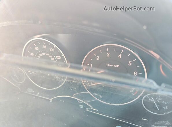 WBA8A3C56JA357524 2018 BMW 3 SERIES White Սարքավորումների վահանակի տեսք