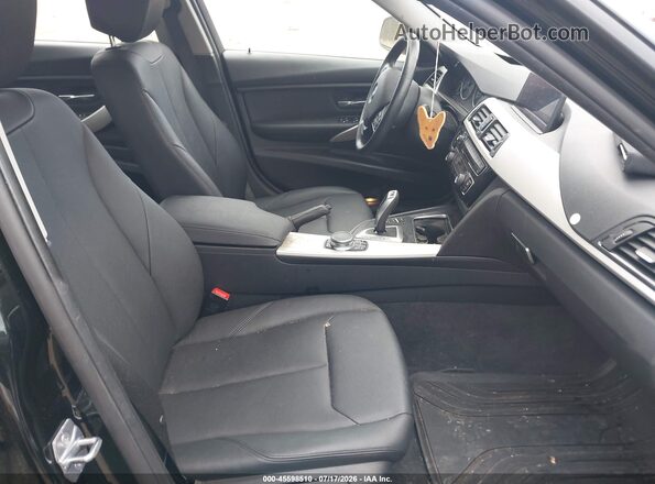 WBA8A3C56JA494754 2018 BMW 3 SERIES Black Front interior view