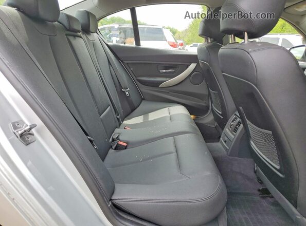 WBA8A3C5XGK688416 2016 BMW 3 SERIES Silver Widok tylnych siedzeń
