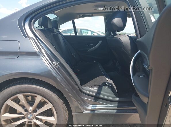 WBA8A9C53HK620382 2017 BMW 3 SERIES Blue Vista de la etiqueta del VIN