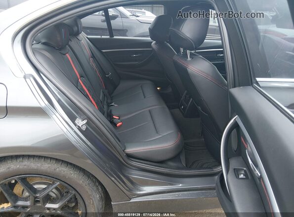 WBA8B9C59JK676832 2018 BMW 3 SERIES Gray Widok naklejki z numerem VIN
