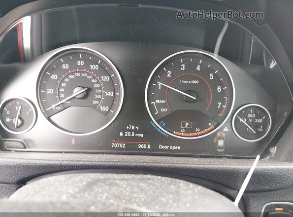 WBA8B9G32HNU52349 2017 BMW 3 SERIES Красный Вид задних сидений
