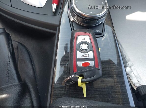 WBA8B9G34HNU55804 2017 BMW 3 SERIES Blue Dashboard view