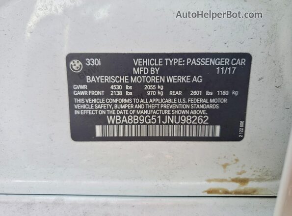 WBA8B9G51JNU98262 2018 BMW 3 SERIES White Engine compartment view