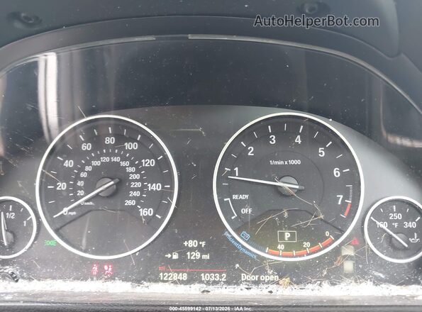 WBA8B9G5XHNU09203 2017 BMW 3 SERIES White Հետևի նստատեղերի տեսք