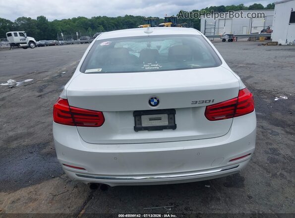 WBA8B9G5XHNU09203 2017 BMW 3 SERIES White 