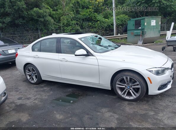 WBA8B9G5XHNU09203 2017 BMW 3 SERIES White Սալոնի հետևի տեսք
